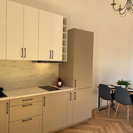 Appartamento Alexander Flat_Alecsandri Gran Varadino Esterno foto